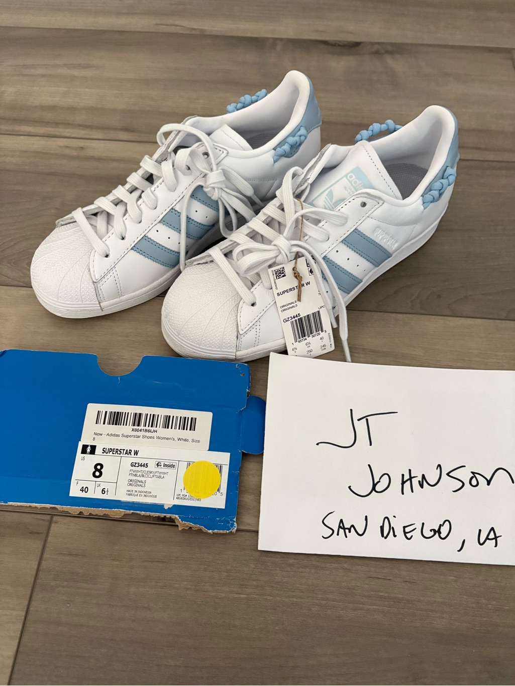 New Adidas White & Light Blue Classic Shell-Toe Sneakers Super Star W Size 8